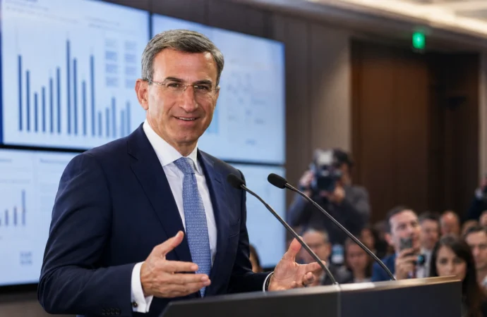 Peter Orszag Bald: Facts, Public Appearance, and Discussion