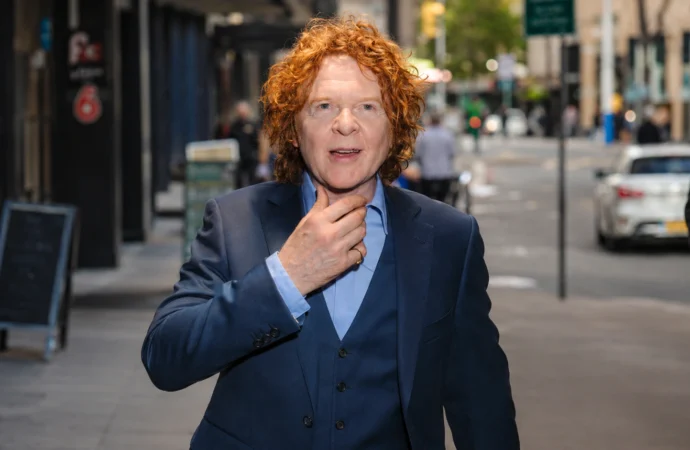 Mick Hucknall Net Worth: Career, Income, and Wealth