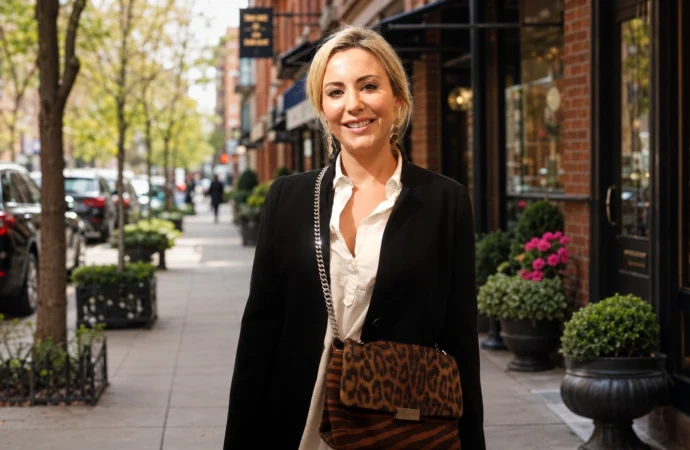 Yasmin Kerr: Biography, Family Background & Private Life